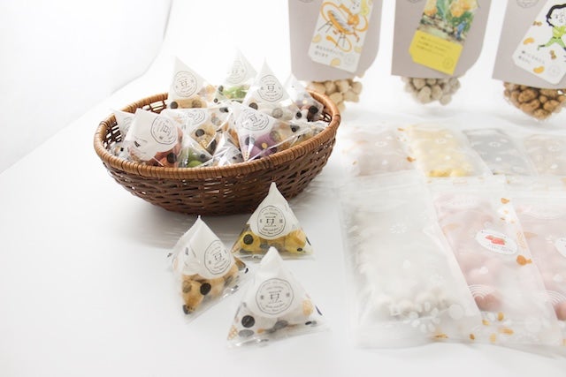 【GWの手土産】豆菓子の特大宝石箱（大容量バラエティーパック）